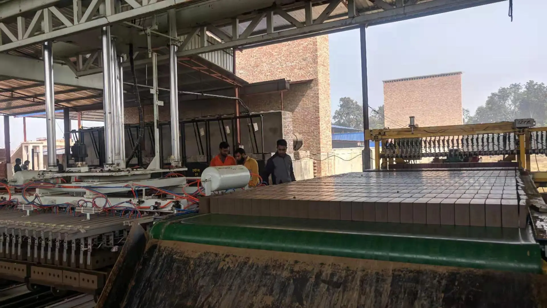 Automatic brick handling system