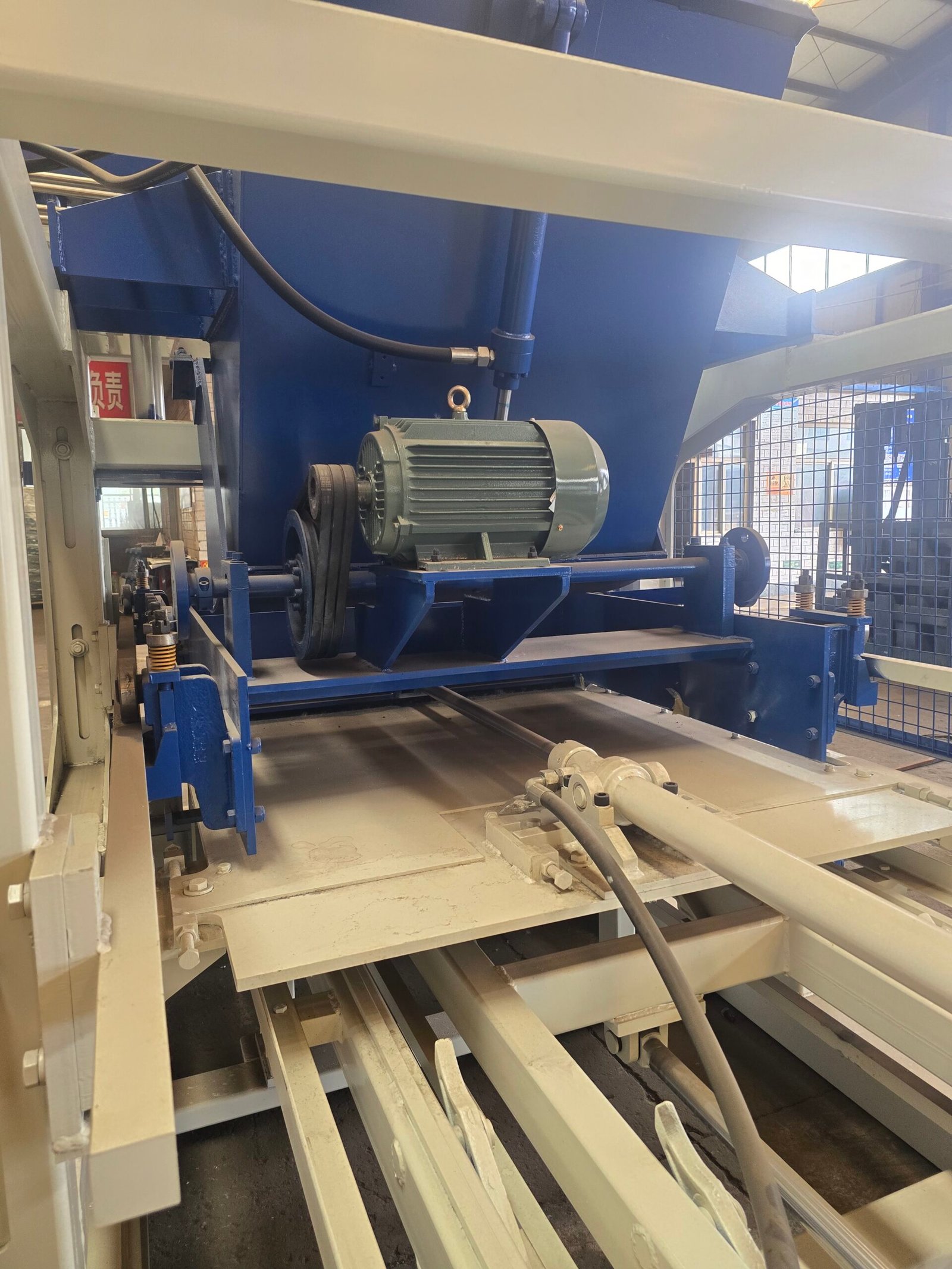 Concrete block machinery project photo four